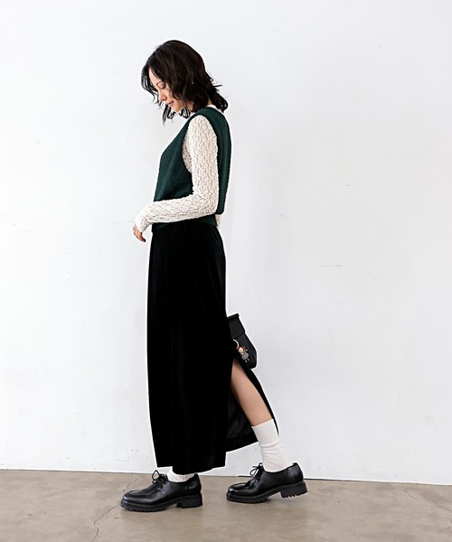 Jines(ジネス)の「ベロアナロースカート(スカート・レディース・ブラック/ベージュ/レッド・38)」の14枚目の写真