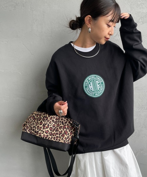 HUF（ハフ）の「[HUF/ハフ] TRANSIT AUTHORITY サークル刺繍ロゴ クルーネックスウェット（スウェット・レディース・ブラック/ナチュラル・M/L）」の5枚目の写真