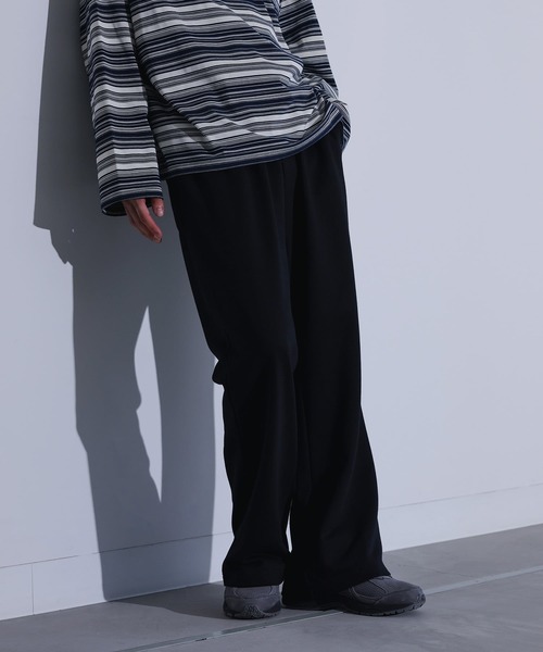 MDR(エムディアール)の「フレアシルエットスウェットパンツ(スウェットパンツ・メンズ・ブラック/杢グレー・L/M)」の3枚目の写真