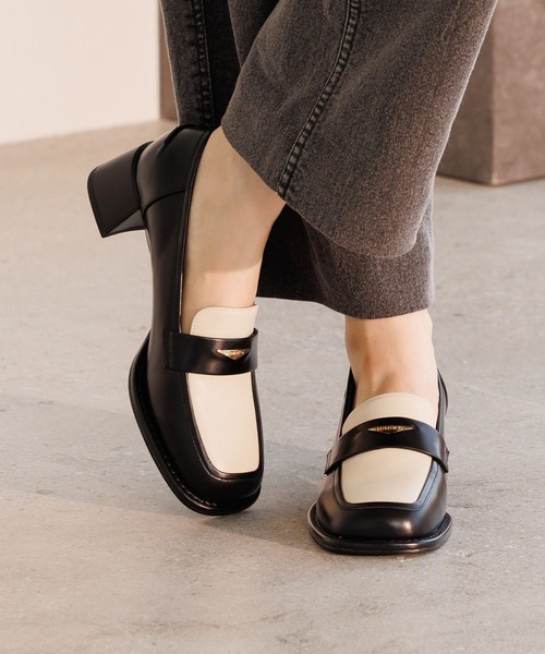 HIMIKO（ヒミコ）の「【HIMIKO】メタルポイントヒールローファー/651333（ローファー・レディース・ブラック/ブラウン/ブラック×ホワイト・22.5cm/23.5cm/24.5cm/25.5cm/23.0cm/24.0cm/25.0cm/21.5cm/22.0cm）」の4枚目の写真