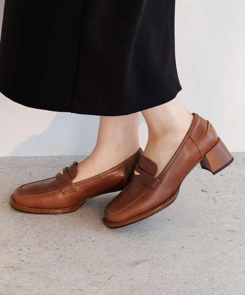 HIMIKO（ヒミコ）の「【HIMIKO】メタルポイントヒールローファー/651333（ローファー・レディース・ブラック/ブラウン/ブラック×ホワイト・22.5cm/23.5cm/24.5cm/25.5cm/23.0cm/24.0cm/25.0cm/21.5cm/22.0cm）」の20枚目の写真