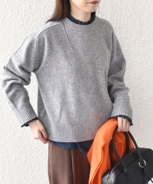 SHIPS Colors(シップス カラーズ)の「SHIPS Colors:〈手洗い可能〉CASHMILE(R) サドルショルダー ニット(ニット/セーター・レディース・オフホワイト/クリーム/ピンク/グリーン/ライトグレー・ONE SIZE)」の3枚目の写真