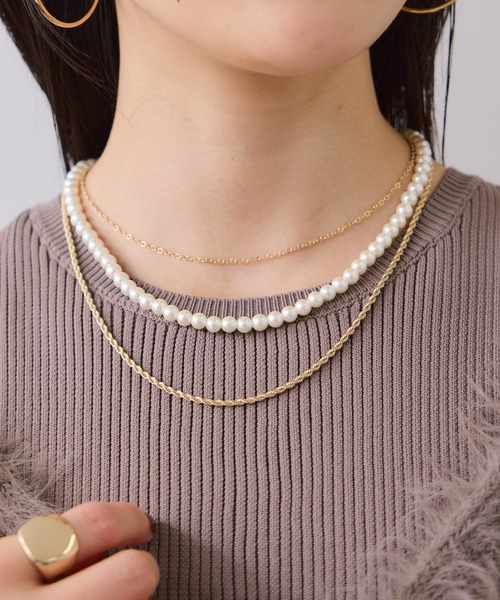 VIS（ビス）の「ガラスパール3連ネックレス（ネックレス・レディース・ゴールド/シルバー・FREE）」の4枚目の写真