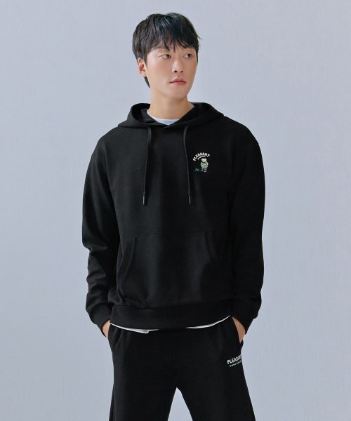CHASECULT(チェイスカルト)の「共用キャラクター フードパーカー-CEZU5105B03(パーカー・メンズ・ブラック・100/90)」の2枚目の写真