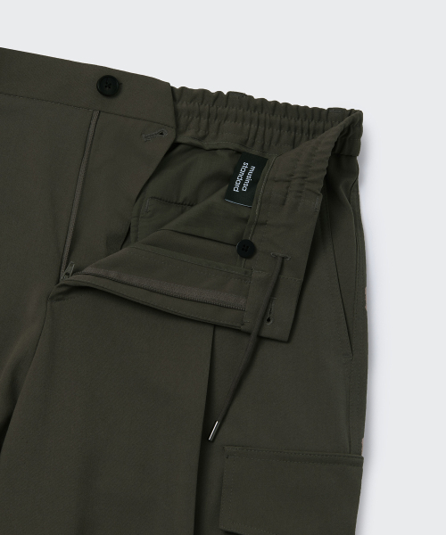 MUSINSA STANDARD（ムシンサスタンダード）の「パラシュートバンディングカーゴスラックス [ダスティカーキ]（スラックス・メンズ・その他・40/26/28/38/42/36/34/32/30）」の3枚目の写真