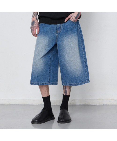 VTWO(ブイツー)の「8部ウォッシュドバミューダデニムパンツ (ブルー)(その他パンツ・メンズ・その他・SMALL/MEDIUM/LARGE)」の1枚目の写真