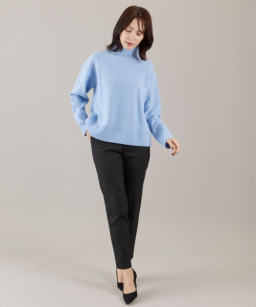 INED（イネド）の「ハイネックプルオーバーニット（ニット/セーター・レディース・チェリーピンク/チャコールグレー/オフホワイト/サックスブルー・9号/11号）」の16枚目の写真