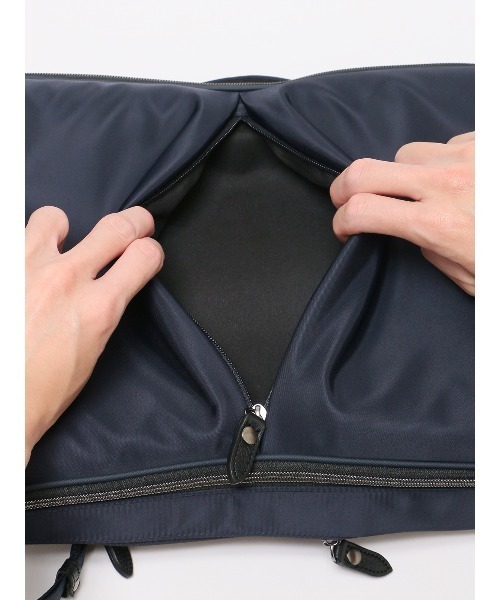 SUIT SQUARE（スーツスクエア）の「3WAYバックパック 撥水 軽量 ナイロン（バックパック/リュック・メンズ・ブラック/ネイビー・F）」の16枚目の写真