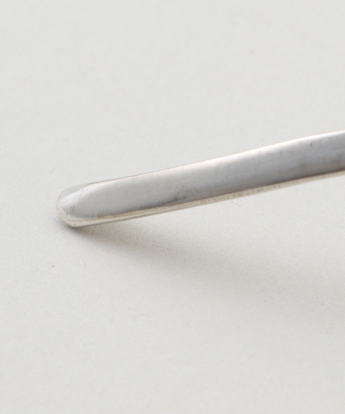 plage(プラージュ)の「ERICKA NICOLAS BEGAY / エリッカ ニコラス ビゲイ TRIANGLE チョーカー(ネックレス・レディース・シルバー・FREE)」の3枚目の写真