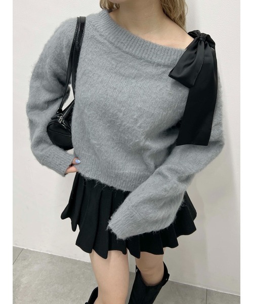 WEGO(ウィゴー)の「リボンワンショルニット(ニット/セーター・レディース・グレー/アイボリー/ブラウン・FREE)」の1枚目の写真