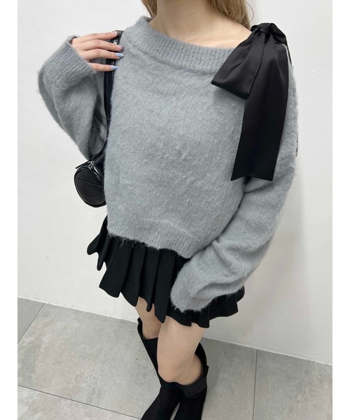 WEGO(ウィゴー)の「リボンワンショルニット(ニット/セーター・レディース・グレー/アイボリー/ブラウン・FREE)」の9枚目の写真