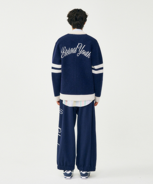 FROM ARLES(フロムアルル)の「プレッピー ニットカーディガン / ネイビー(カーディガン/ボレロ・メンズ・ネイビー・MEDIUM/LARGE)」の4枚目の写真