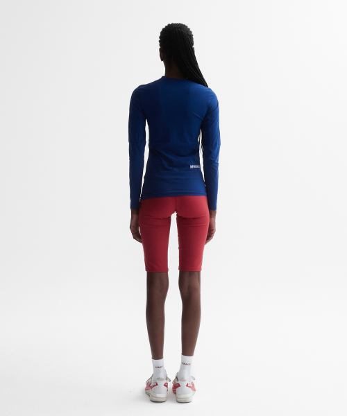 MENASOO(ミナス)の「VENODE Small Track Logo Active Long Tshirts_Blue (Tight Fit)(Tシャツ/カットソー・レディース・ブルー・1/2)」の8枚目の写真