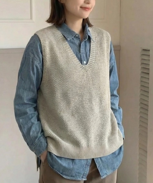 cammie(キャミー)の「ニットベスト(ベスト・レディース・ダークグレー/ダークブラウン/アイボリー/ブラック・F)」の12枚目の写真