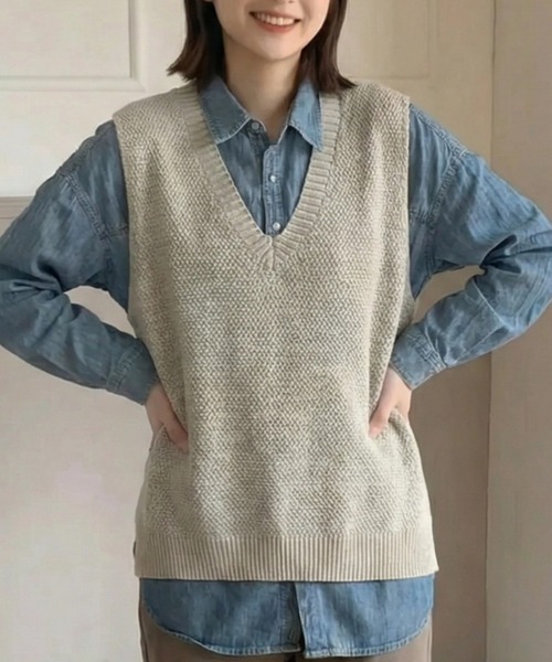 cammie(キャミー)の「ニットベスト(ベスト・レディース・ダークグレー/ダークブラウン/アイボリー/ブラック・F)」の13枚目の写真