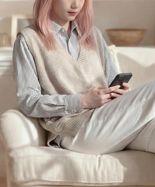 cammie(キャミー)の「ニットベスト(ベスト・レディース・ダークグレー/ダークブラウン/アイボリー/ブラック・F)」の5枚目の写真