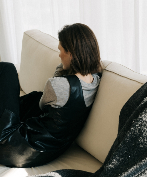 UNNOUT(アナウト)の「VEGAN LEATHER BABY DOLL DRESS BLACK(ワンピース・レディース・その他・SMALL/MEDIUM)」の4枚目の写真