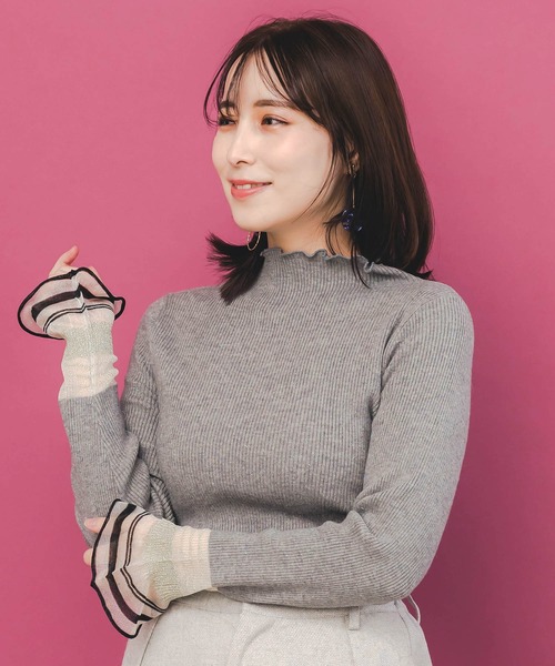 iS ScoLar（イズスカラー）の「ニット×シアー袖切替ロンT（Tシャツ/カットソー・レディース・杢グレー/ブラック/グリーン・M）」の2枚目の写真