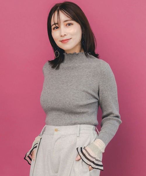 iS ScoLar（イズスカラー）の「ニット×シアー袖切替ロンT（Tシャツ/カットソー・レディース・杢グレー/ブラック/グリーン・M）」の5枚目の写真