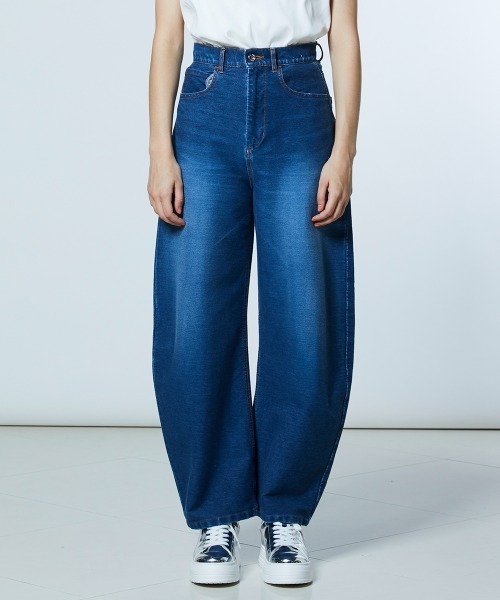 DOUBLE STANDARD CLOTHING（ダブルスタンダードクロージング）の「ユーズド加工 ニットデニムパンツ（デニムパンツ・レディース・インディゴブルー・34/36/38）」の2枚目の写真