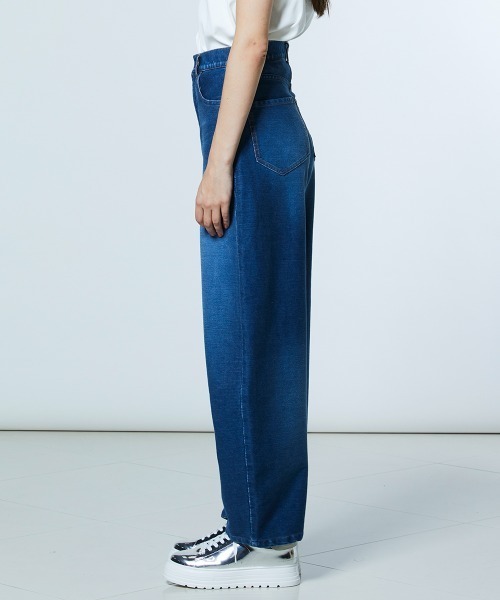 DOUBLE STANDARD CLOTHING（ダブルスタンダードクロージング）の「ユーズド加工 ニットデニムパンツ（デニムパンツ・レディース・インディゴブルー・34/36/38）」の3枚目の写真