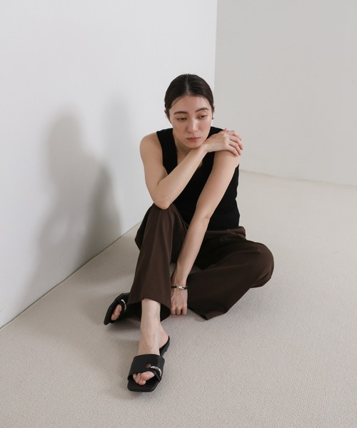 select MOCA(セレクトモカ)の「スクエアトゥリングフラットトングサンダル(サンダル・レディース・ブラウン/ブラック/アイボリー・LARGE/MEDIUM/SMALL)」の21枚目の写真