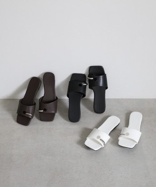 select MOCA(セレクトモカ)の「スクエアトゥリングフラットトングサンダル(サンダル・レディース・ブラウン/ブラック/アイボリー・LARGE/MEDIUM/SMALL)」の22枚目の写真