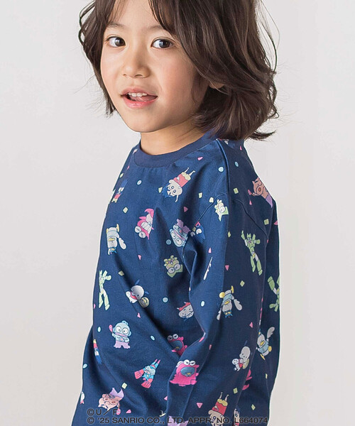 SLAP SLIP（スラップスリップ）の「【原作クレヨンしんちゃん×はぴだんぶい×SLAPSLIP】フロントプリント半袖Tシャツ+総柄長袖Tシャツ2点セット(80~120cm)（Tシャツ/カットソー・キッズ・ブルー/オフホワイト・120cm/110cm/80ｃｍ/90cm/100cm）」の6枚目の写真