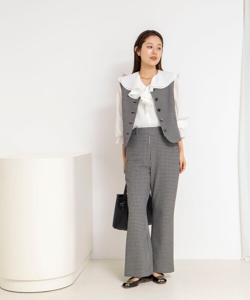 NOLLEY’S(ノーリーズ)の「ウォッシャブルラッフルカラーブラウス(シャツ/ブラウス・レディース・ネイビー/ミント/ホワイト・38)」の14枚目の写真
