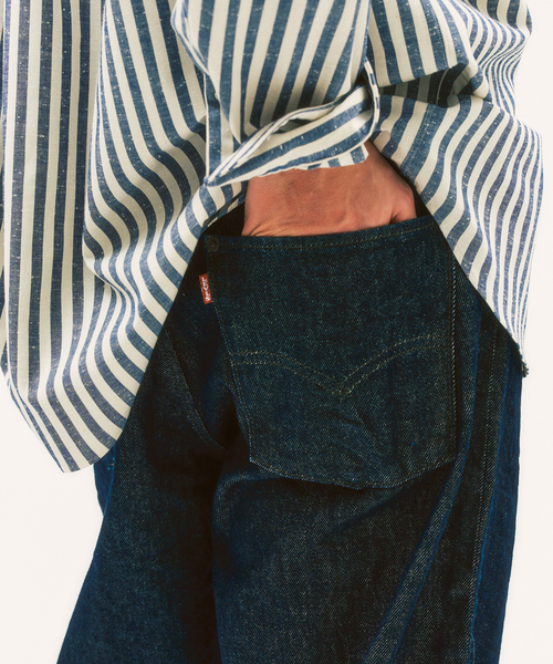 417 EDIFICE（フォーワンセブンエディフィス）の「追加 LEVI’S(R)/リーバイス(R) 別注 TWISTED BELTED デニムパンツ L30（デニムパンツ・メンズ・ネイビー・28/30/32/34/36）」の16枚目の写真