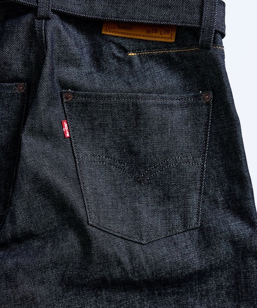 417 EDIFICE（フォーワンセブンエディフィス）の「追加 LEVI’S(R)/リーバイス(R) 別注 TWISTED BELTED デニムパンツ L30（デニムパンツ・メンズ・ネイビー・28/30/32/34/36）」の5枚目の写真