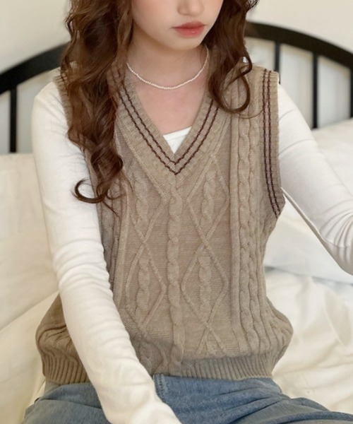 セール】トラッド ケーブル編み Vネック 配色ライン ニット ベスト