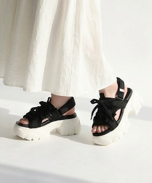 RiiiKa（リーカ）の「【RiiiKa/リーカ】レースアップ厚底サンダル（サンダル・レディース・アイボリー/ブラック/カーキ・S/M/L/LL）」の2枚目の写真