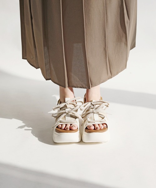 RiiiKa（リーカ）の「【RiiiKa/リーカ】レースアップ厚底サンダル（サンダル・レディース・アイボリー/ブラック/カーキ・S/M/L/LL）」の17枚目の写真