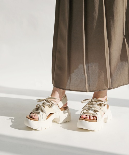 RiiiKa（リーカ）の「【RiiiKa/リーカ】レースアップ厚底サンダル（サンダル・レディース・アイボリー/ブラック/カーキ・S/M/L/LL）」の19枚目の写真