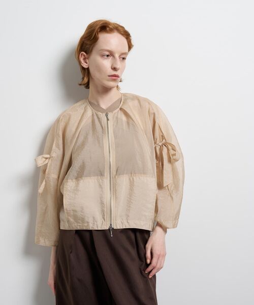 LANVIN en Bleu(ランバンオンブルー)の「ショルダーリボンシアーブルゾン(テーラードジャケット・レディース・ブラック/ベージュ/オフホワイト・38)」の7枚目の写真