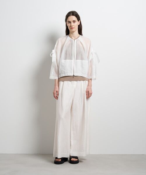 LANVIN en Bleu(ランバンオンブルー)の「ショルダーリボンシアーブルゾン(テーラードジャケット・レディース・ブラック/ベージュ/オフホワイト・38)」の12枚目の写真