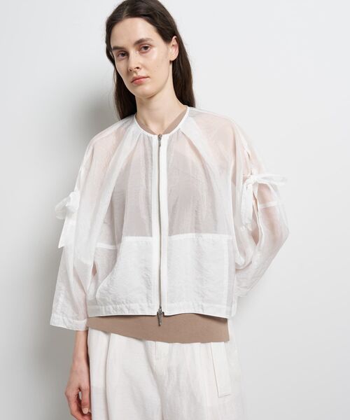 LANVIN en Bleu(ランバンオンブルー)の「ショルダーリボンシアーブルゾン(テーラードジャケット・レディース・ブラック/ベージュ/オフホワイト・38)」の15枚目の写真