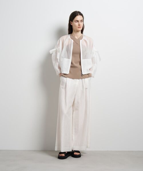LANVIN en Bleu(ランバンオンブルー)の「ショルダーリボンシアーブルゾン(テーラードジャケット・レディース・ブラック/ベージュ/オフホワイト・38)」の21枚目の写真
