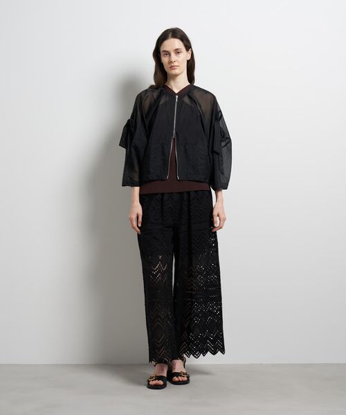 LANVIN en Bleu(ランバンオンブルー)の「ショルダーリボンシアーブルゾン(テーラードジャケット・レディース・ブラック/ベージュ/オフホワイト・38)」の22枚目の写真