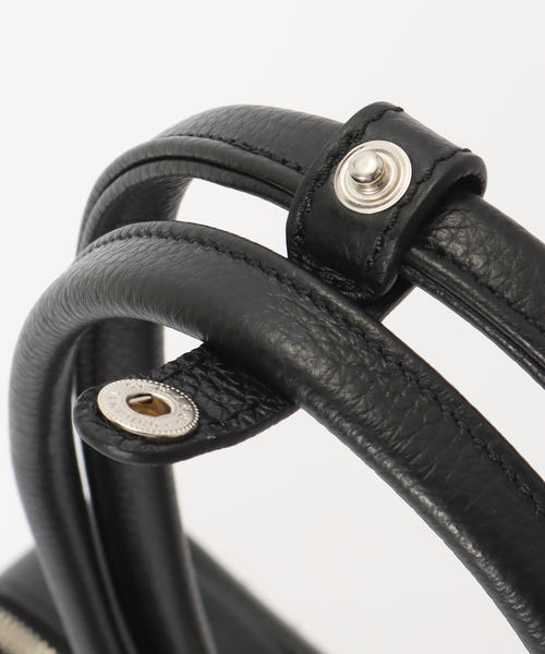 JOURNAL STANDARD（ジャーナルスタンダード）の「【CHRISTIAN VILLA /クリスチャン ヴィラ】スタッズツキバゲットBAG（ショルダーバッグ・レディース・ブラック・FREE）」の5枚目の写真