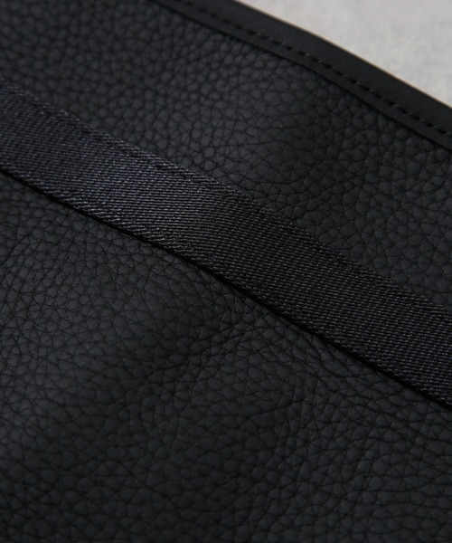 ITTI（イッチ）の「ITTI/別注 ANNIE RICE BAG iii（ハンドバッグ・メンズ・ブラック・FREE）」の8枚目の写真