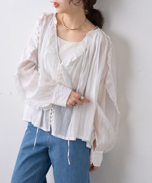 WILLOW（ウィロー）の「【willow】シアーフリルボリュームブラウス（シャツ/ブラウス・レディース・ホワイト・ONE SIZE）」の3枚目の写真