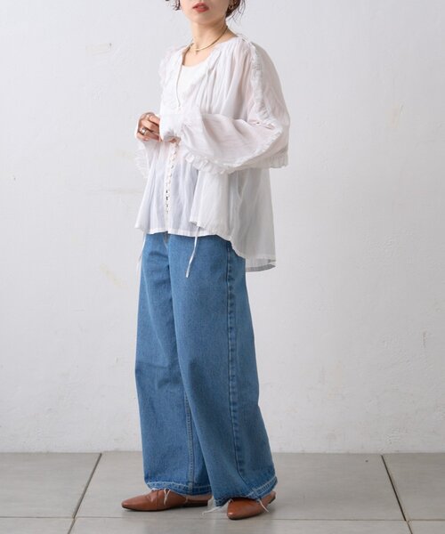 WILLOW（ウィロー）の「【willow】シアーフリルボリュームブラウス（シャツ/ブラウス・レディース・ホワイト・ONE SIZE）」の7枚目の写真