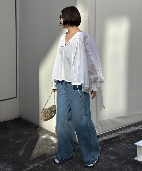 WILLOW（ウィロー）の「【willow】シアーフリルボリュームブラウス（シャツ/ブラウス・レディース・ホワイト・ONE SIZE）」の14枚目の写真