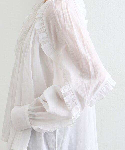 WILLOW（ウィロー）の「【willow】シアーフリルボリュームブラウス（シャツ/ブラウス・レディース・ホワイト・ONE SIZE）」の20枚目の写真