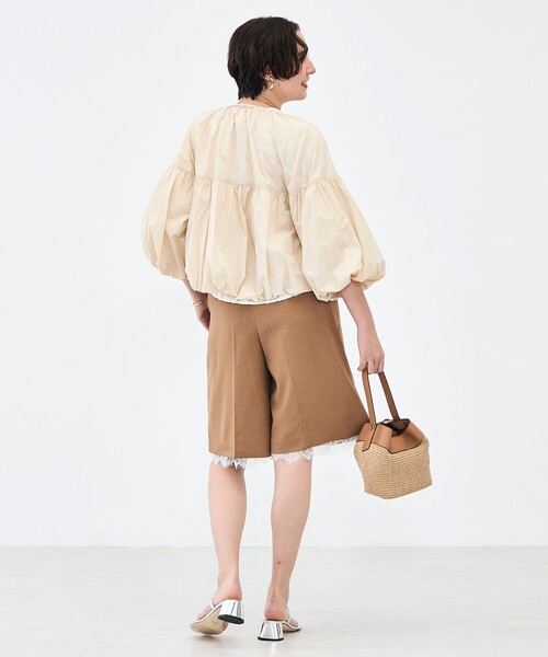 NOLLEY’S（ノーリーズ）の「ウォッシャブル撥水ポケッタブルボリュームブルゾン（ブルゾン・レディース・オフホワイト/ベージュ/ネイビー・38）」の10枚目の写真