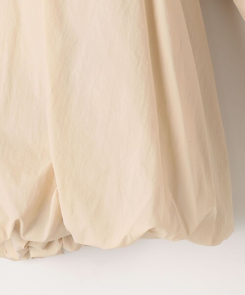 NOLLEY’S（ノーリーズ）の「ウォッシャブル撥水ポケッタブルボリュームブルゾン（ブルゾン・レディース・オフホワイト/ベージュ/ネイビー・38）」の14枚目の写真