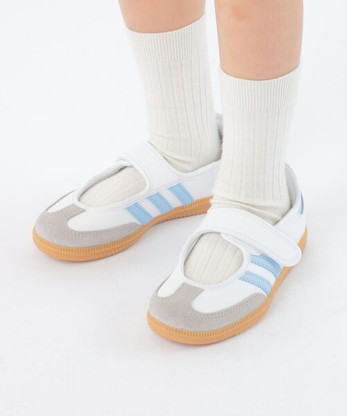SHIPS(シップス)の「adidas:SAMBA JANE C スニーカー(スニーカー・キッズ・ホワイト系その他/ピンク・17/18/19/20/21)」の4枚目の写真