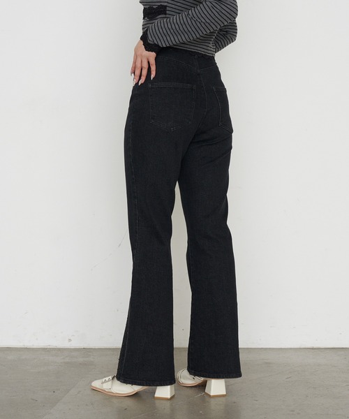 RAY CASSIN(レイカズン)の「【2サイズ展開】ラインストーンフレアデニムパンツ(デニムパンツ・レディース・ブルー/ブラック/スカイブルー・S/M)」の18枚目の写真